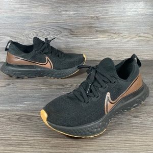 Nike Epic React Flyknit ID Black Running Shoes CQ7331-993 Womens Size 10